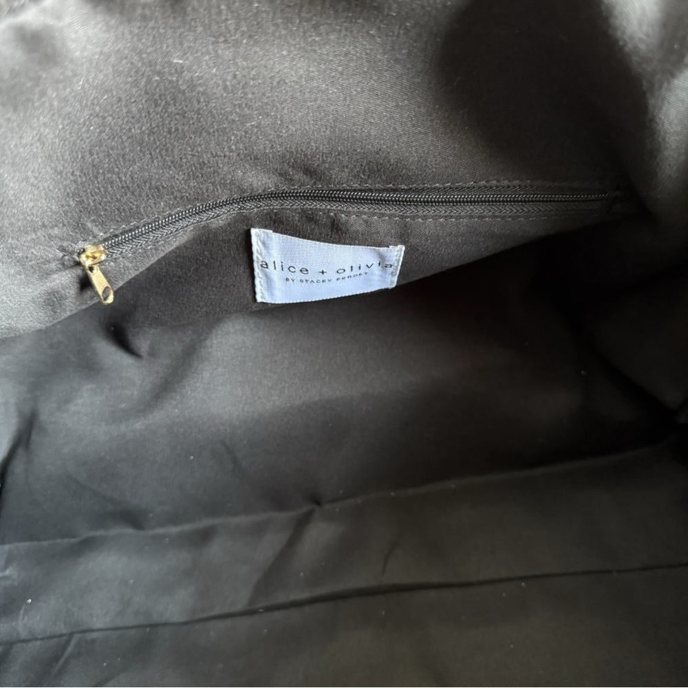 Alice and Olivia X FABFITFUN DUFFLE BAG - NWT - Picture 8 of 9